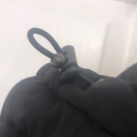 SOLD Aritzia Super Puff (BLACK) - Picture 8 of 12